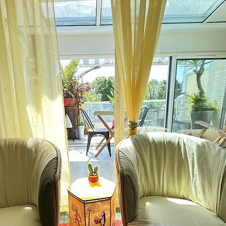 7appt, Terrasse ,vélo , Plages&port à Proximité , Idéalement Bien Situé, Dernier étage Appartement *