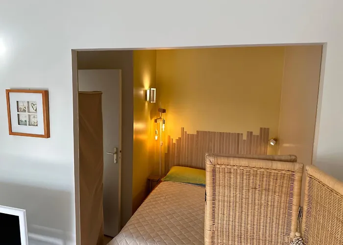 Appt, Terrasse ,velo , Plages & Port A Proximite , Idealement Bien Situe, Dernier Etage Апартаменты *